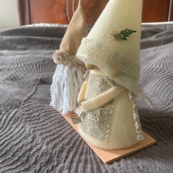 Spring Gnomes - Picture 4 of 6